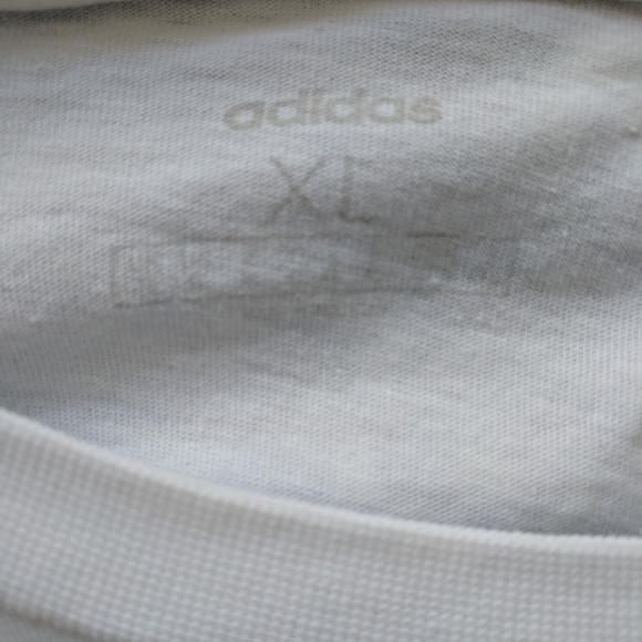 Extra Large Men's Adidas Tee - Picture 4 of 4